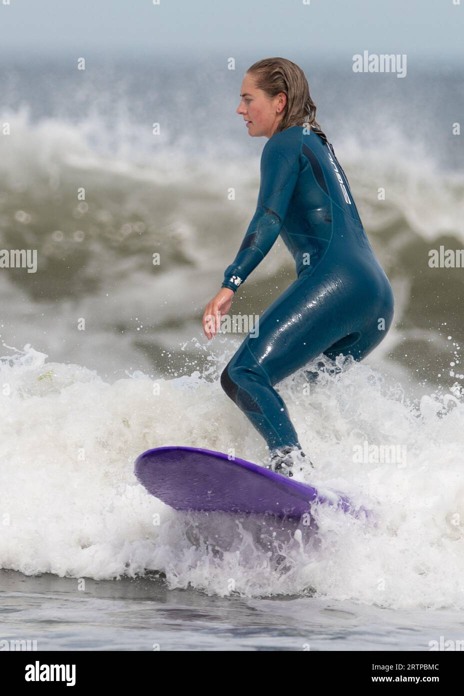 2023 surfing hi-res stock photography and images - Alamy