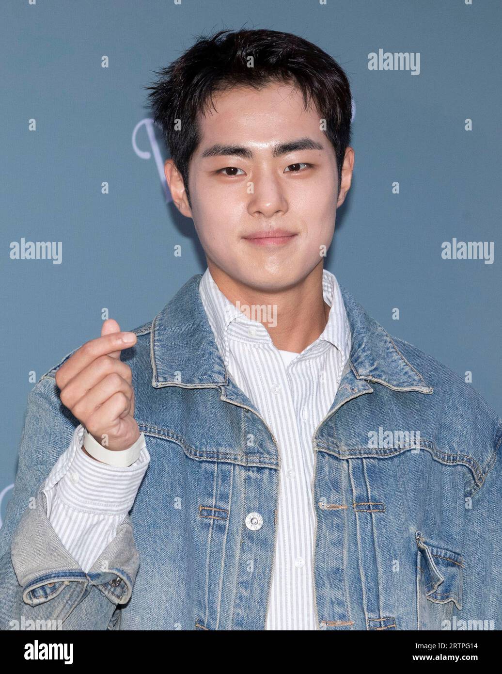 Jo byeong kyu hires stock photography and images Alamy