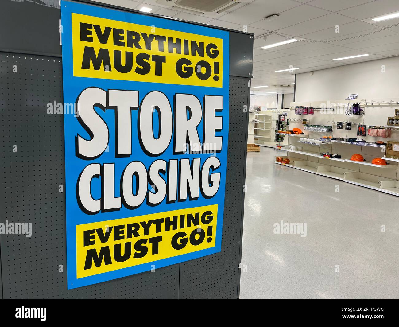 Bicester Oxfordshire UK. 15 September 2023. Wilko stores closing down