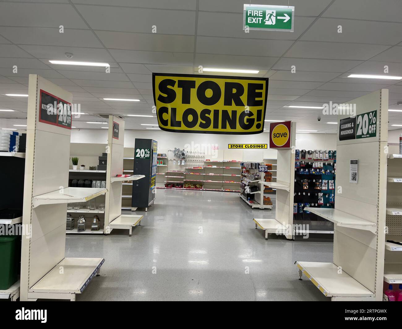 Bicester Oxfordshire UK. 15 September 2023. Wilko stores closing down