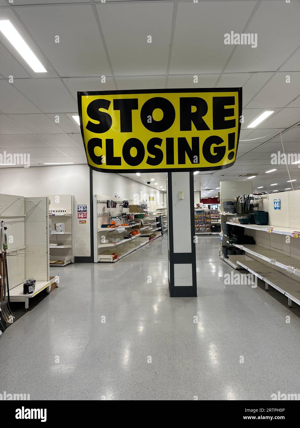 Bicester Oxfordshire UK. 15 September 2023. Wilko stores closing down