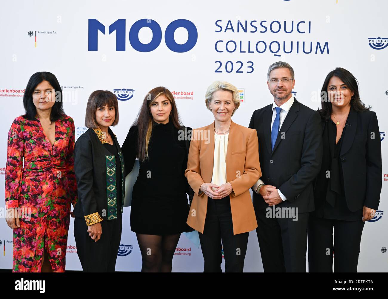 Potsdam, Germany. 14th Sep, 2023. Jasmin Tabatabai (l-r), German-Iranian actress and musician, Mersedeh Shahinkar, Iranian activist, Shima Babaei, Iranian women's rights activist, Ursula von der Leyen, President of the European Commission, Mike Schubert (SPD), Mayor of the City of Potsdam, and Düzen Tekkal, human rights activist, stand next to each other before the start of the M100 Media Award ceremony. The M100 Media Award has been presented since 2005 as part of the international media conference M100 Sanssouci Colloquium. Credit: Soeren Stache/dpa/Alamy Live News Stock Photo