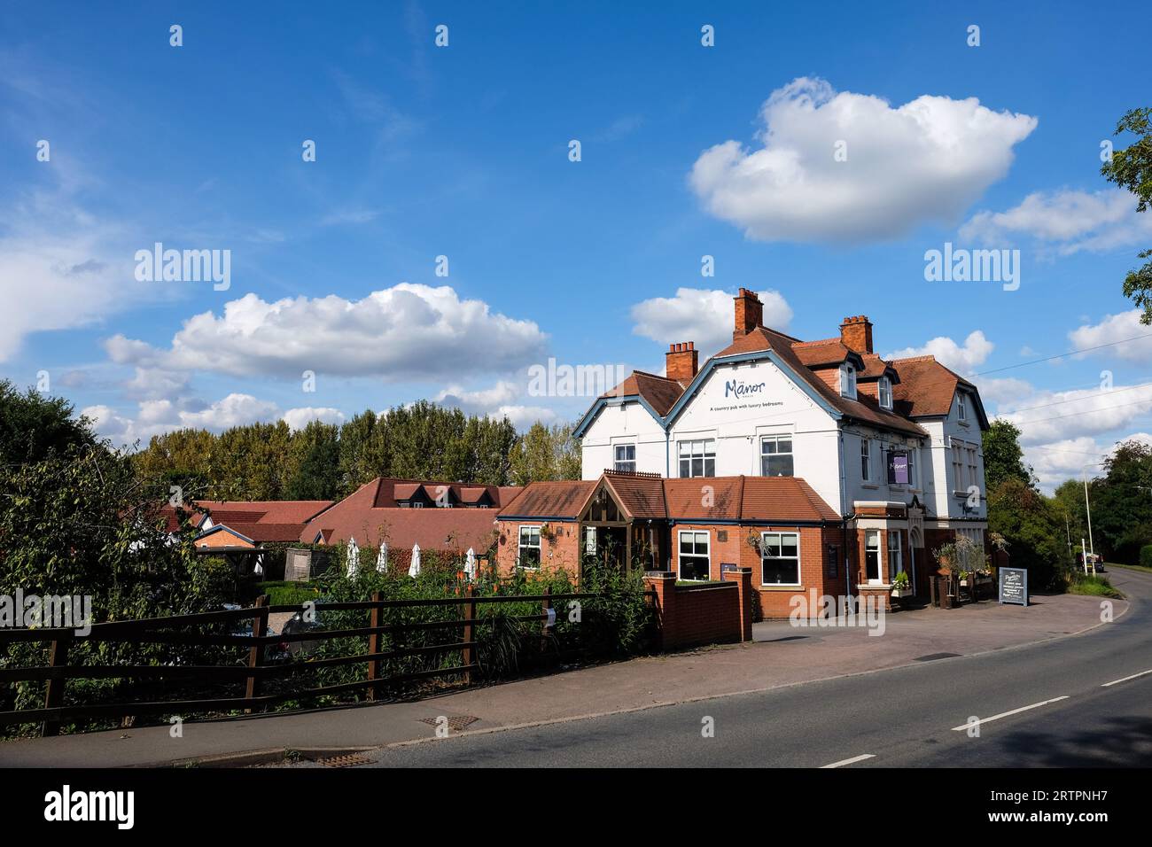 the manor house pub in quorn leicestershire Stock Photo Alamy