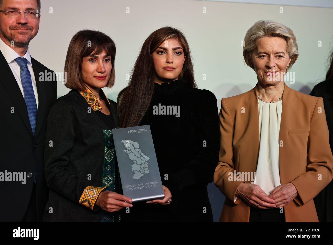 Potsdam, Germany, September 14, 2023, (l-r) Mike Schubert, Mersedeh Shahinkar, Shima Babaei, Ursula von der Leyen, on stage from the M100 Media Award to the Iranian “Women, Life, Freedom” movement in the Orangerie in Park Sanssouci. Sven Struck/Alamy Live News Stock Photo