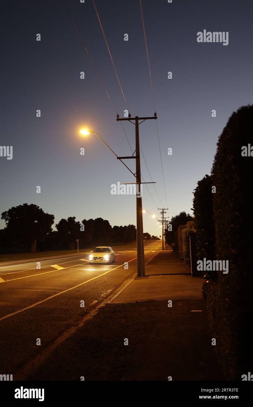 Car headlights approaches hi-res stock photography and images - Alamy