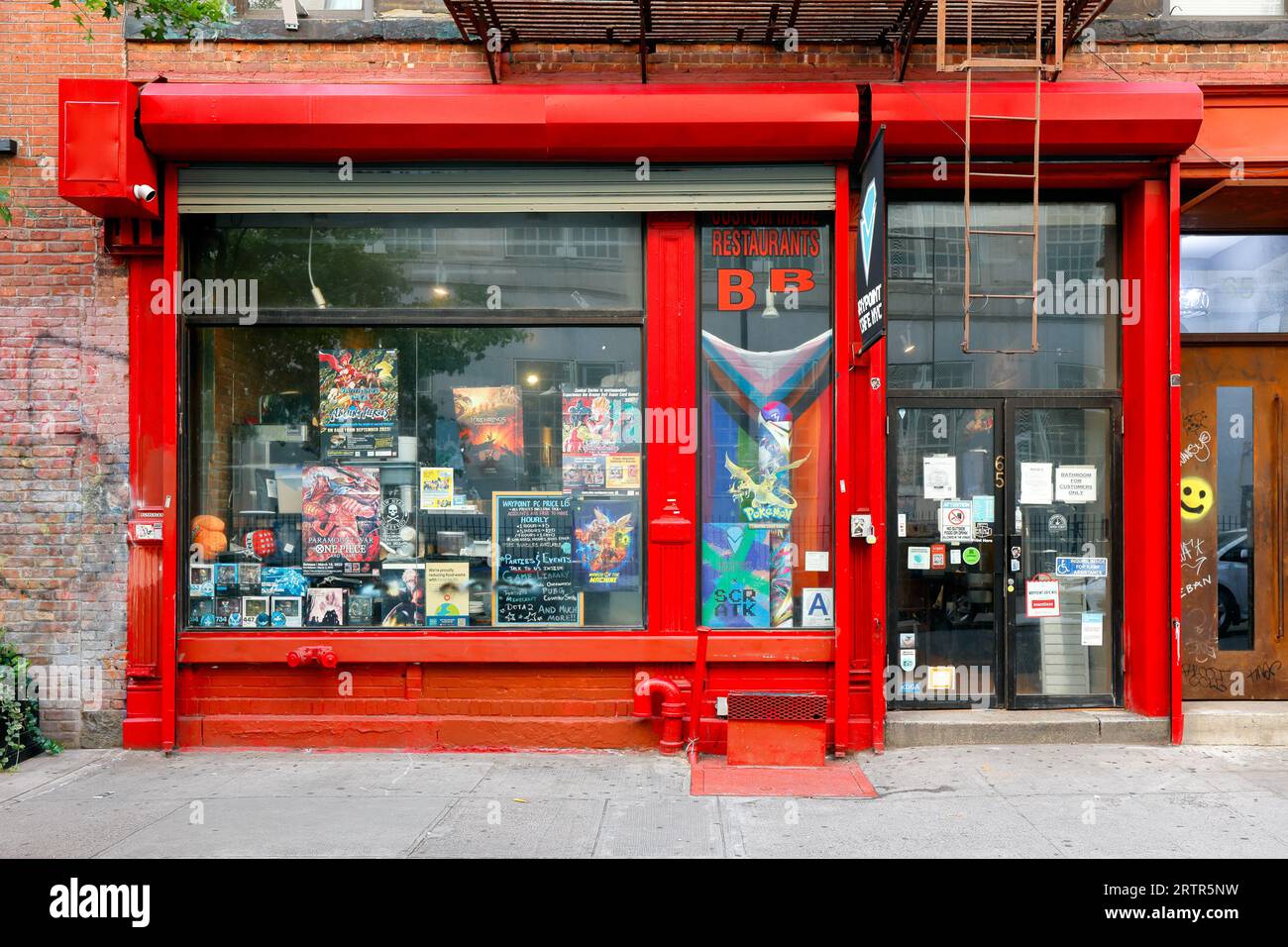 Waypoint Cafe, 65 Ludlow St, New York. NYC storefront photo of a esports and internet cafe in Manhattan's Lower East Side. Stock Photo