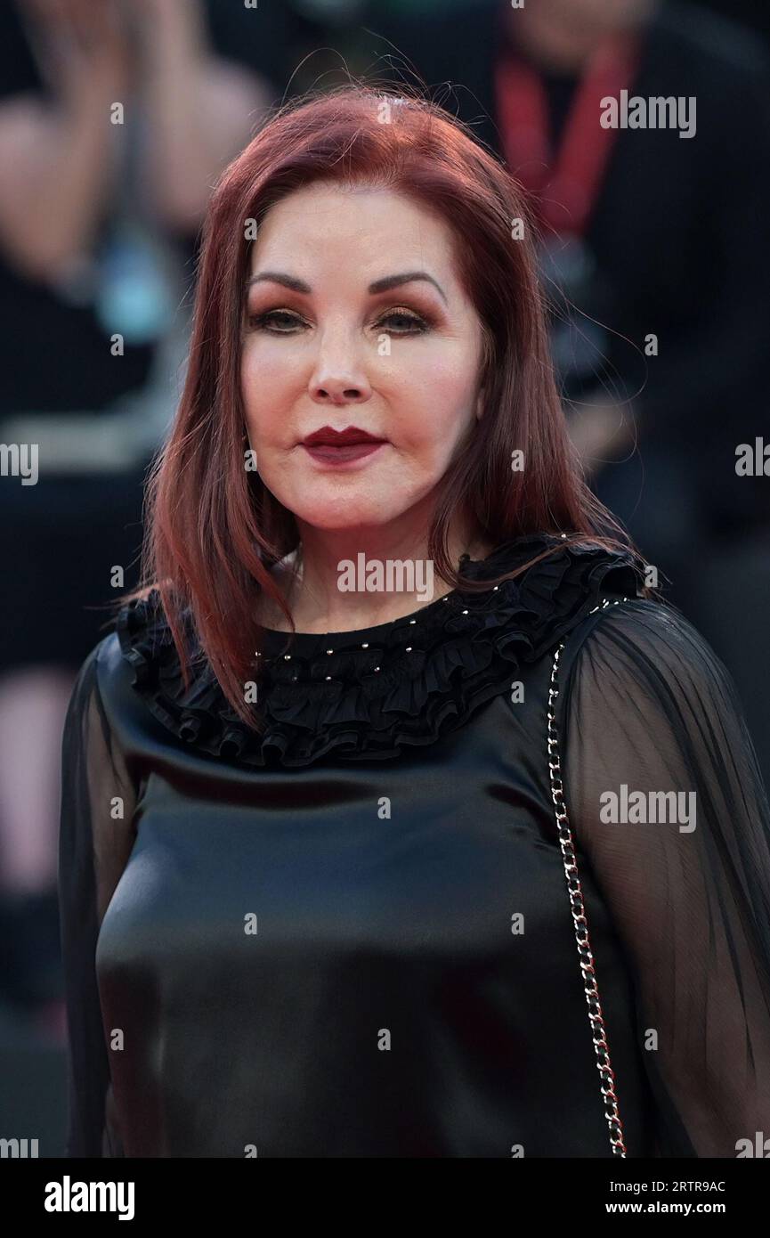 https://c8.alamy.com/comp/2RTR9AC/venedig-italy-04th-sep-2023-priscilla-presley-arrives-at-the-premiere-of-the-film-priscilla-at-the-venice-international-film-festival-credit-stefanie-rexdpaalamy-live-news-2RTR9AC.jpg
