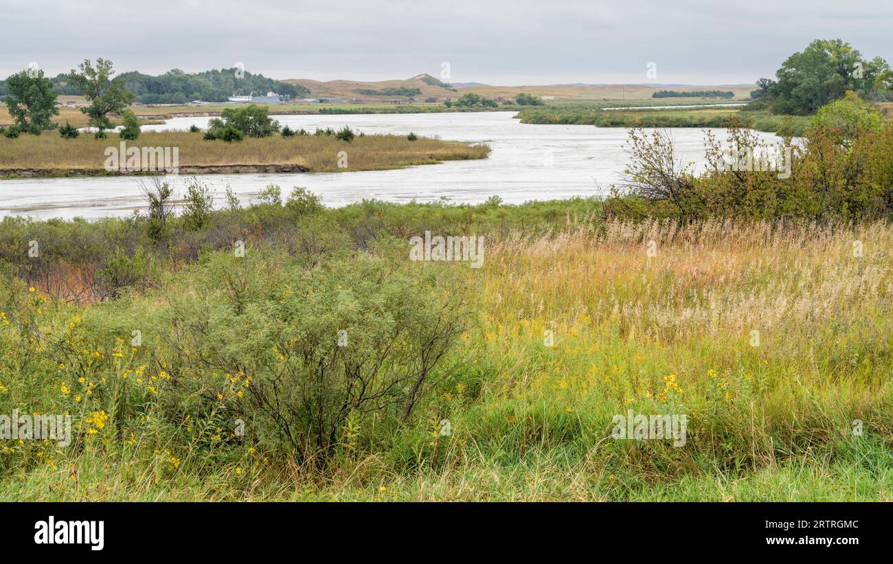 Middle Loup River meandering through Nebraska Sandhills below Dunning ...