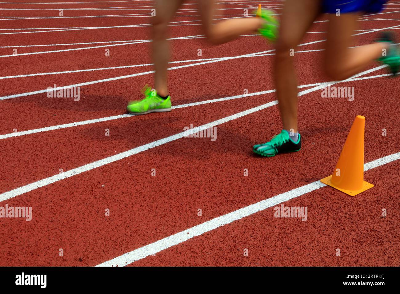 Runne legs of a long distance runne Stock Photo - Alamy