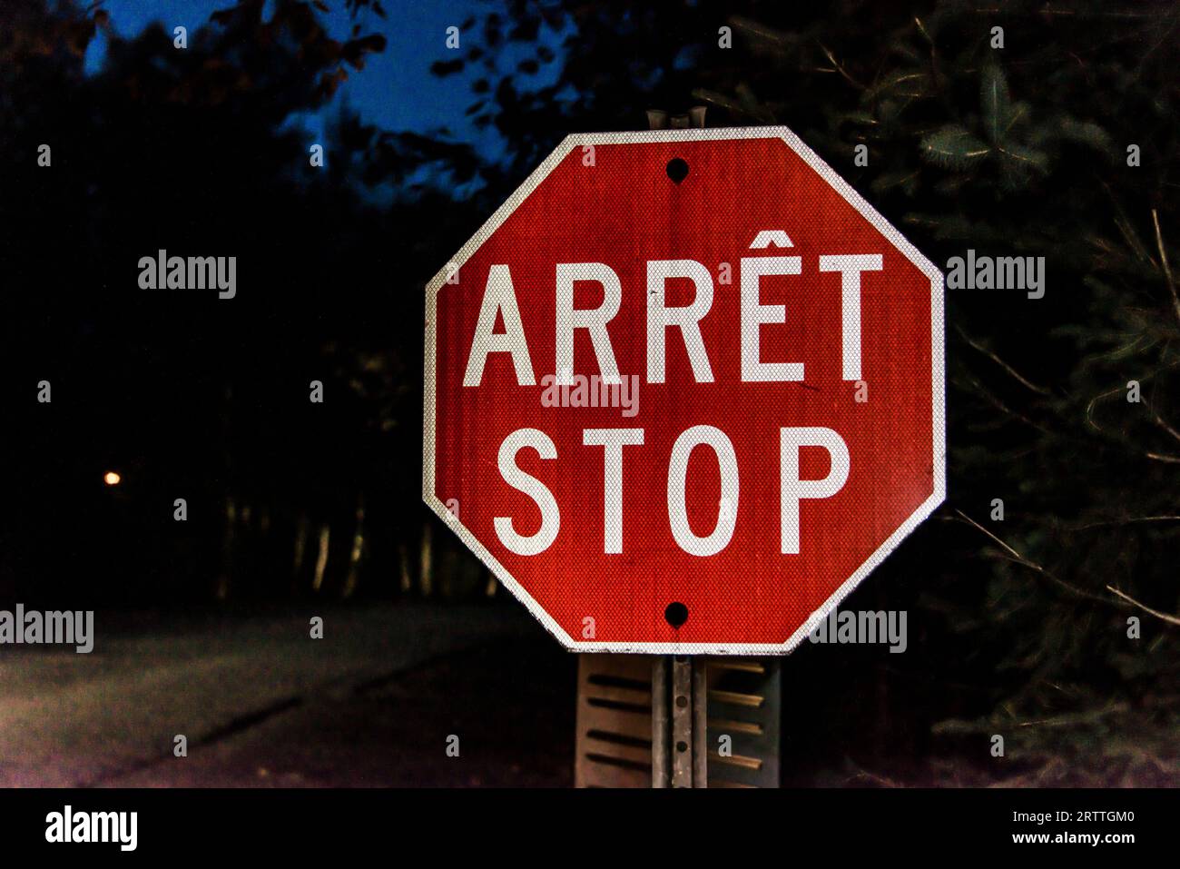 Stop Signs In Canada Arret Stop Sign Quebec