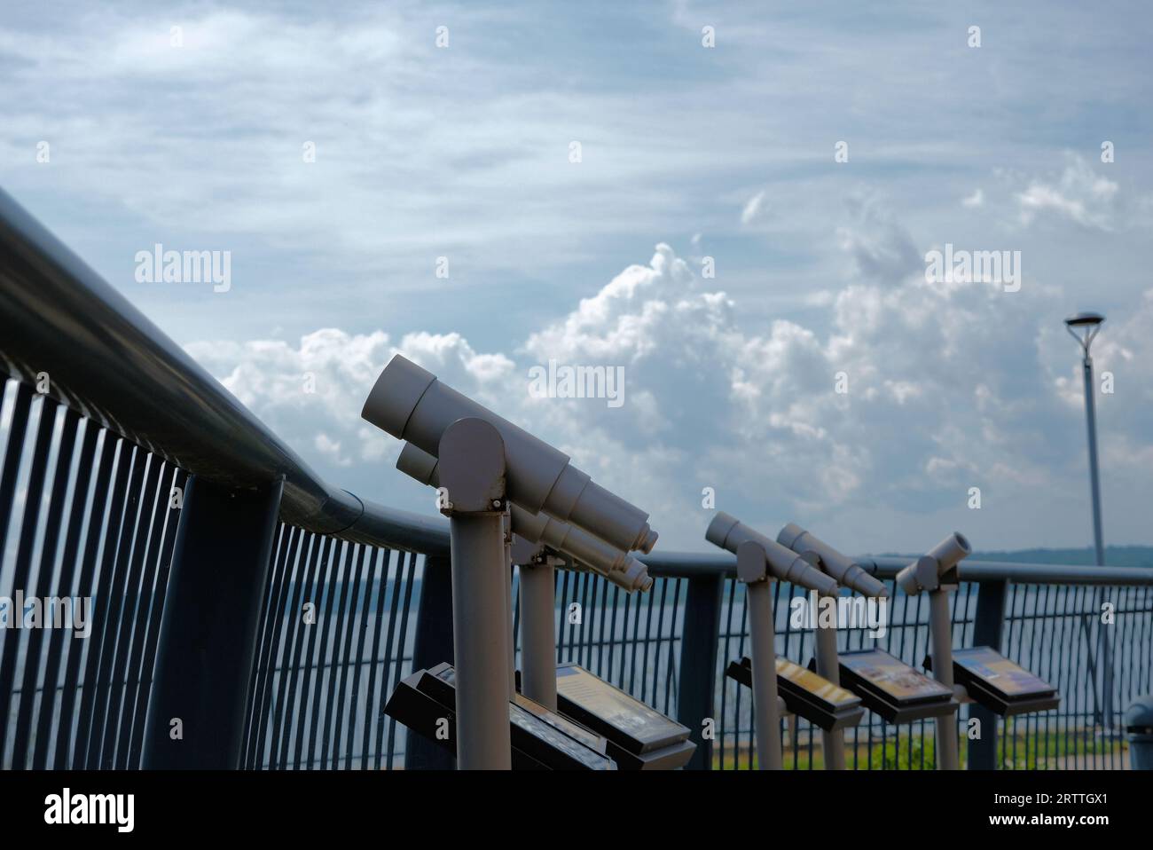 Seeing aid hi-res stock photography and images - Alamy