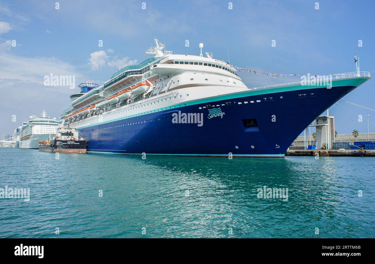 Sovereign of the seas royal caribbean hi-res stock photography and ...