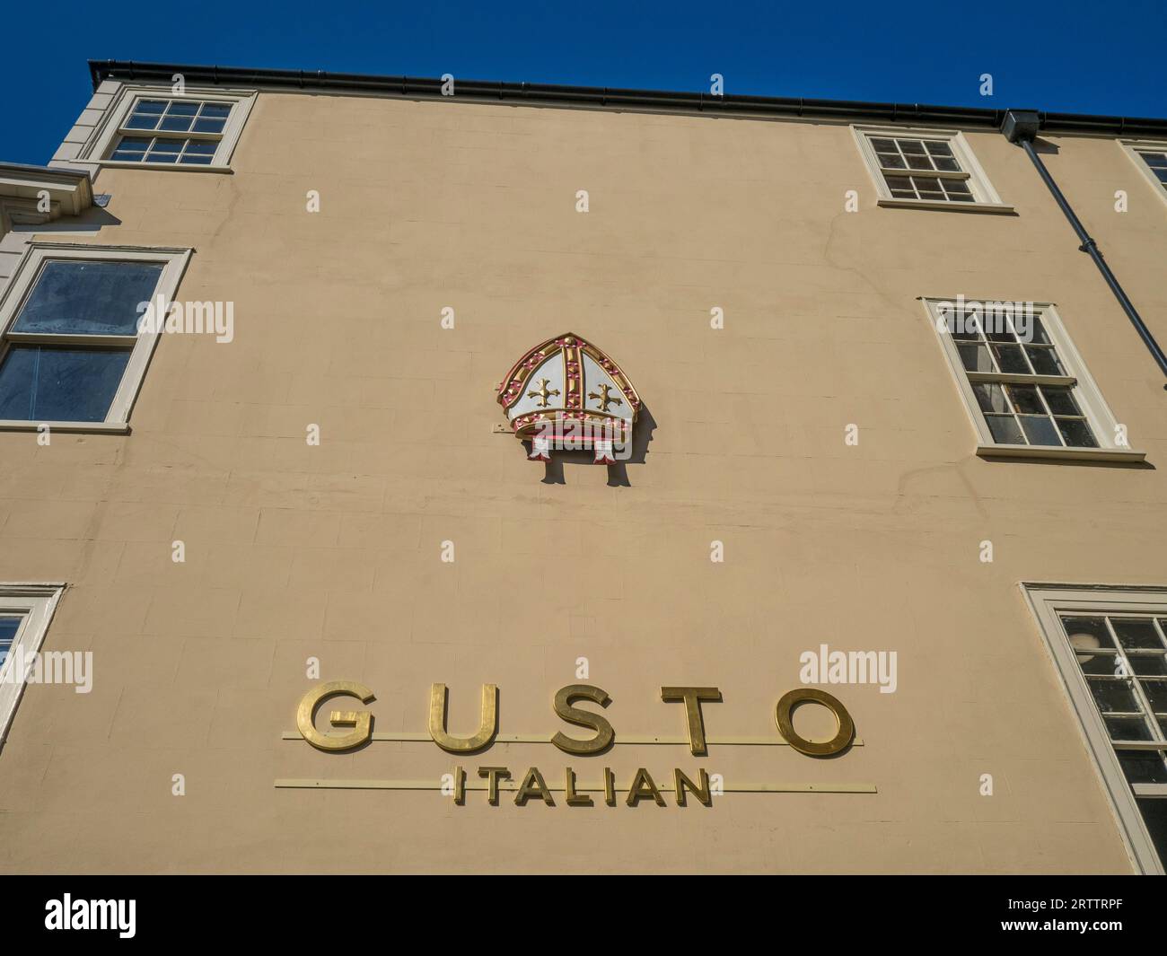 Gusto Italian Restaurant, (used to be the Mitre), 16th century Building, Oxford, Oxfordshire, England, UK, GB. Stock Photo