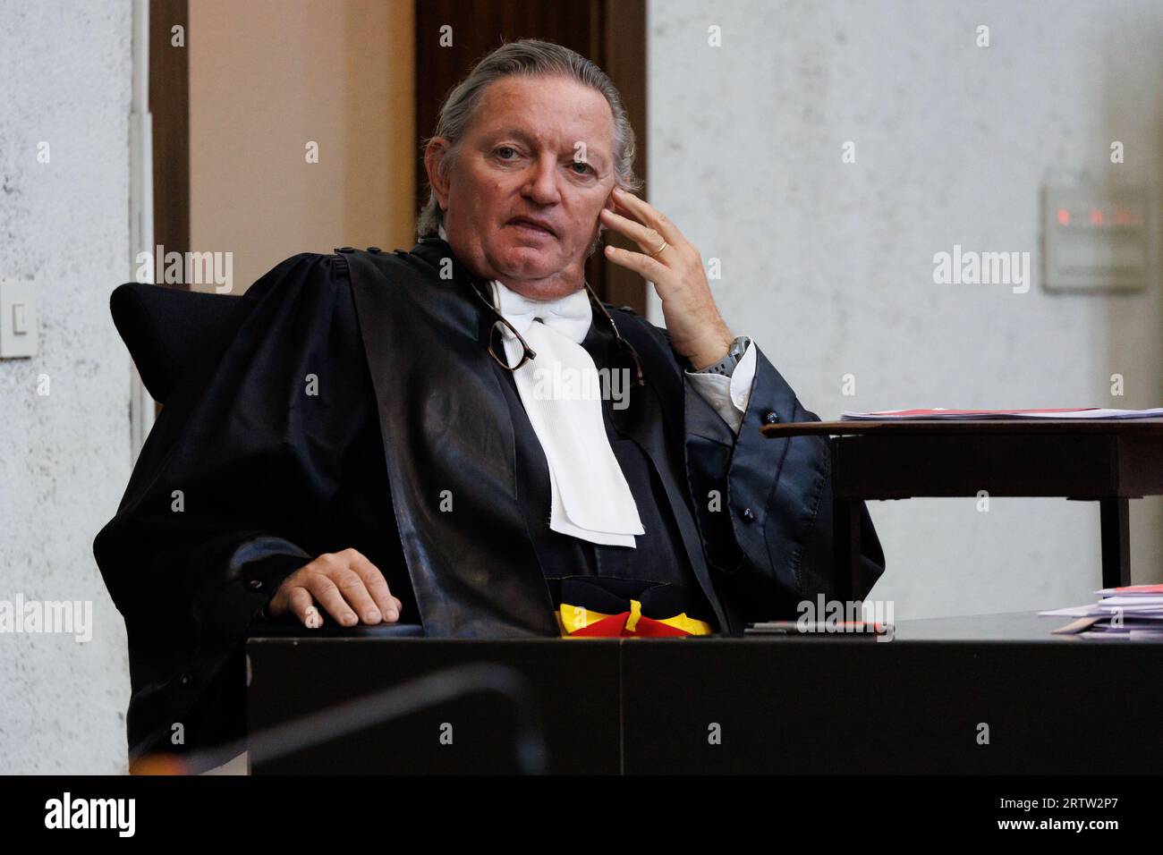 Brugge, Belgium. 15th Sep, 2023. Public prosecutor Tom Janssens pictured during the first session in the trial concerning the robbery and murder of Roland Roelens, before the Assizes Court of West-Flanders, in Brugge, Friday 15 September 2023. Roland Roelens (66) had his throat slit in October 2016, but the suspected perpetrator, his neighbour Nico Torck, has died. The neighbour's wife, their daughter and an acquaintance still have to answer for their part in the facts. BELGA PHOTO KURT DESPLENTER Credit: Belga News Agency/Alamy Live News Stock Photo