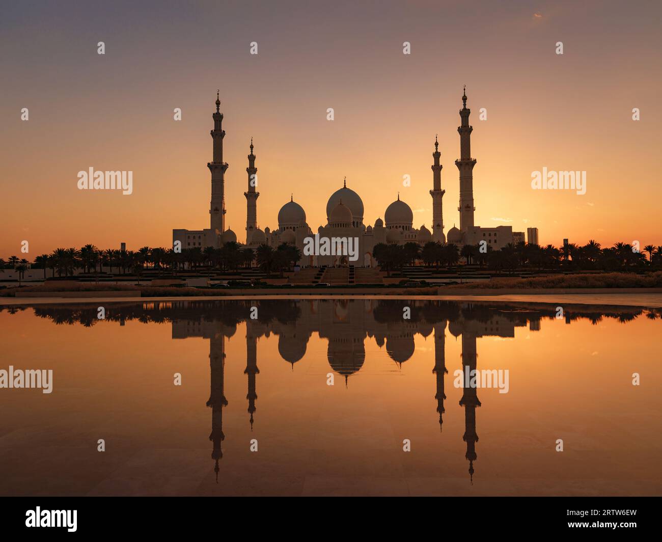 20 March 2023, Abu Dhabi, UAE: Sheikh Zayed Mosque largest mosque of ...
