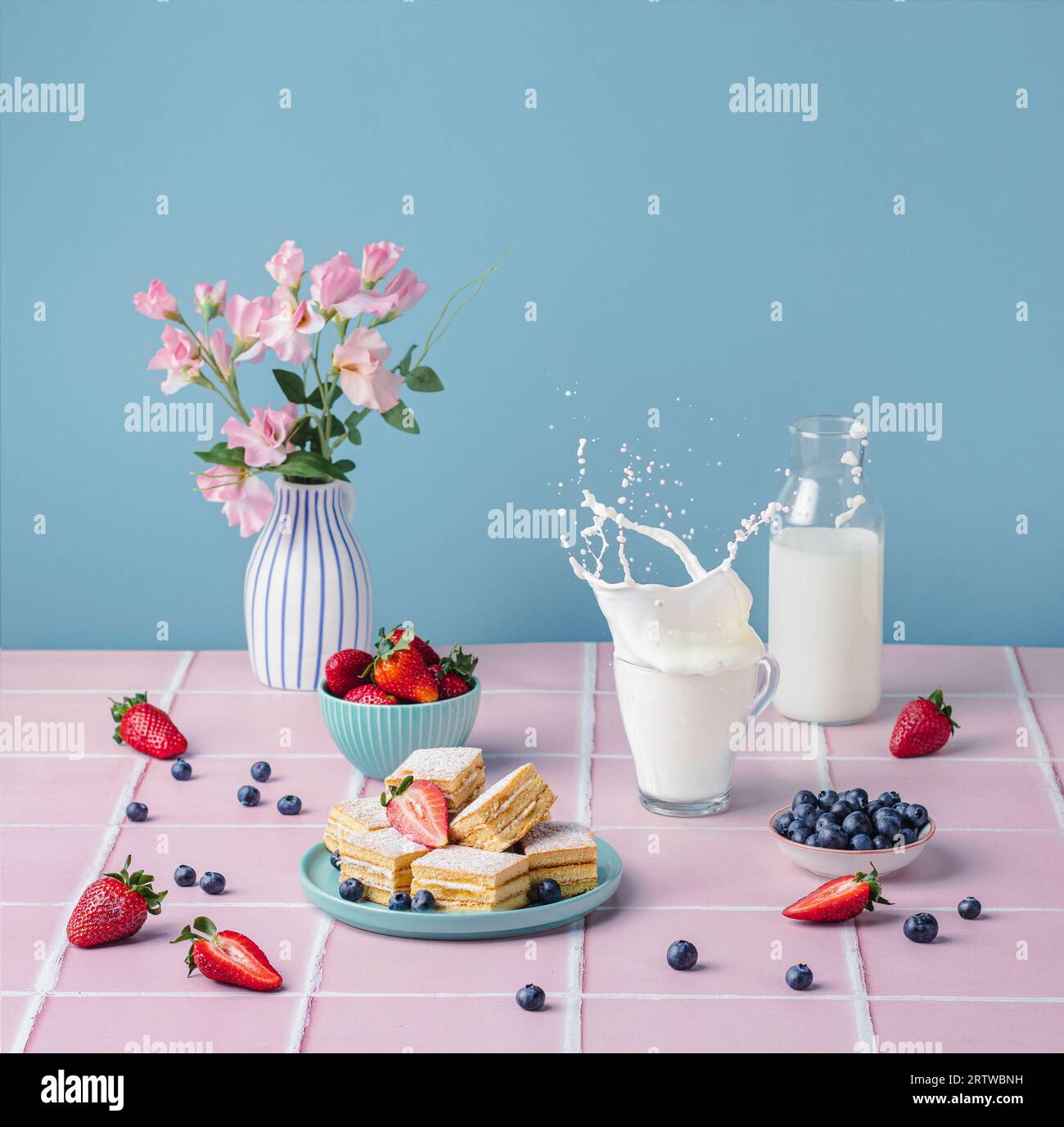 Glass plate mockup empty space hi-res stock photography and images - Alamy