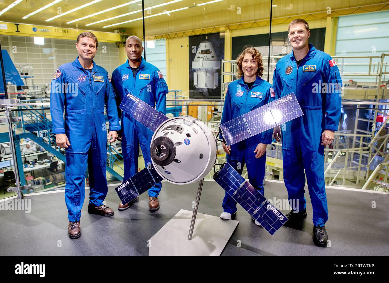 Bremen, Germany. 15th Sep, 2023. The crew members of the Artemis 2 mission of the U.S. space agency Nasa, Reid Wiseman (l-r), Victor Glover, Christina Koch and Jeremy Hansen, stands at a press event in the ArianeGroup building. They reported on the upcoming 'Artemis 2 mission'. Credit: Hauke-Christian Dittrich/dpa/Alamy Live News Stock Photo