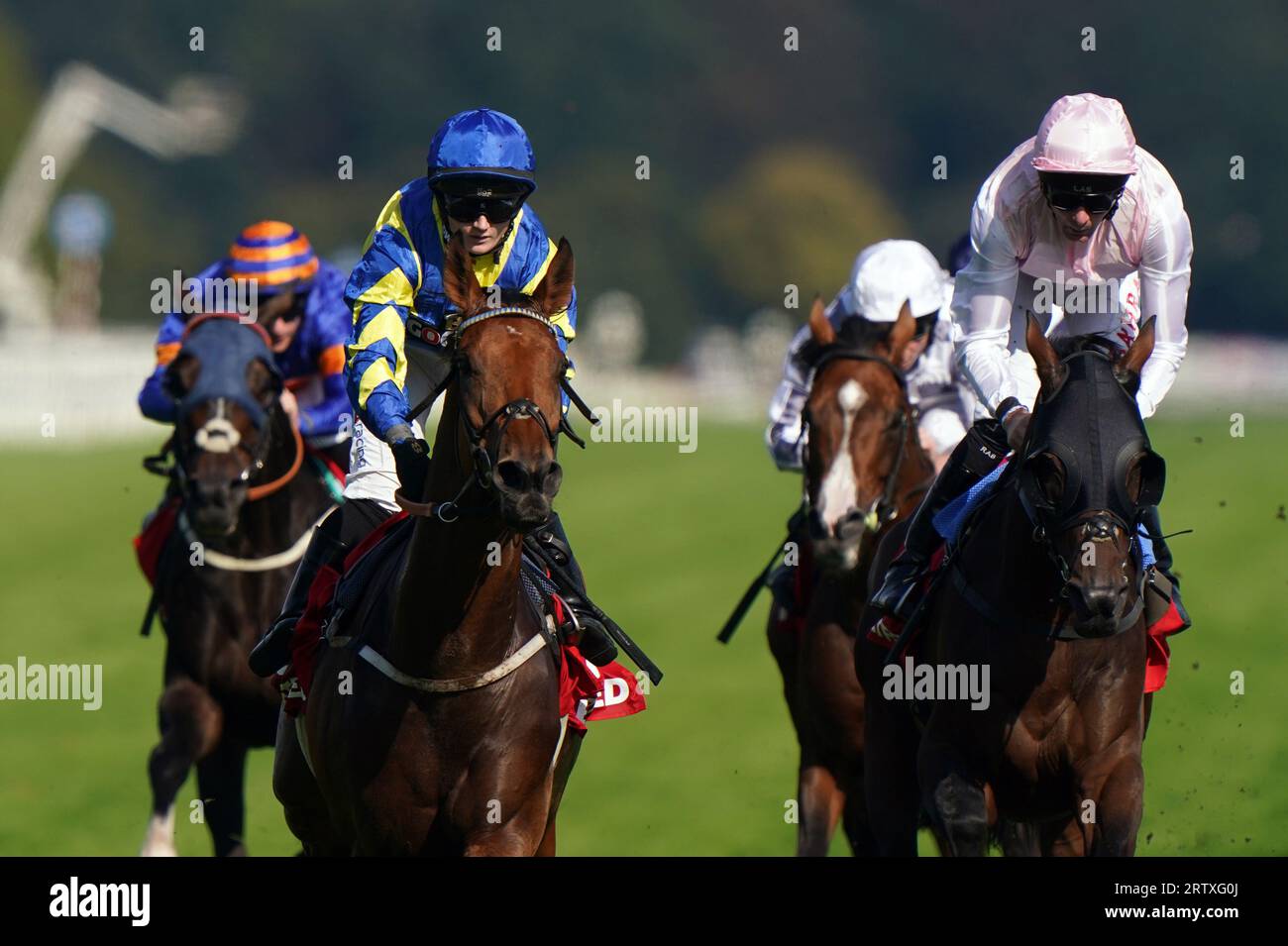 Trueshan ridden by Hollie Doyle (left) on their way to winning the Betfred Doncaster Cup Stakes during the Betfred St Leger Festival at Doncaster Racecourse. Picture date: Friday September 15, 2023. Stock Photo