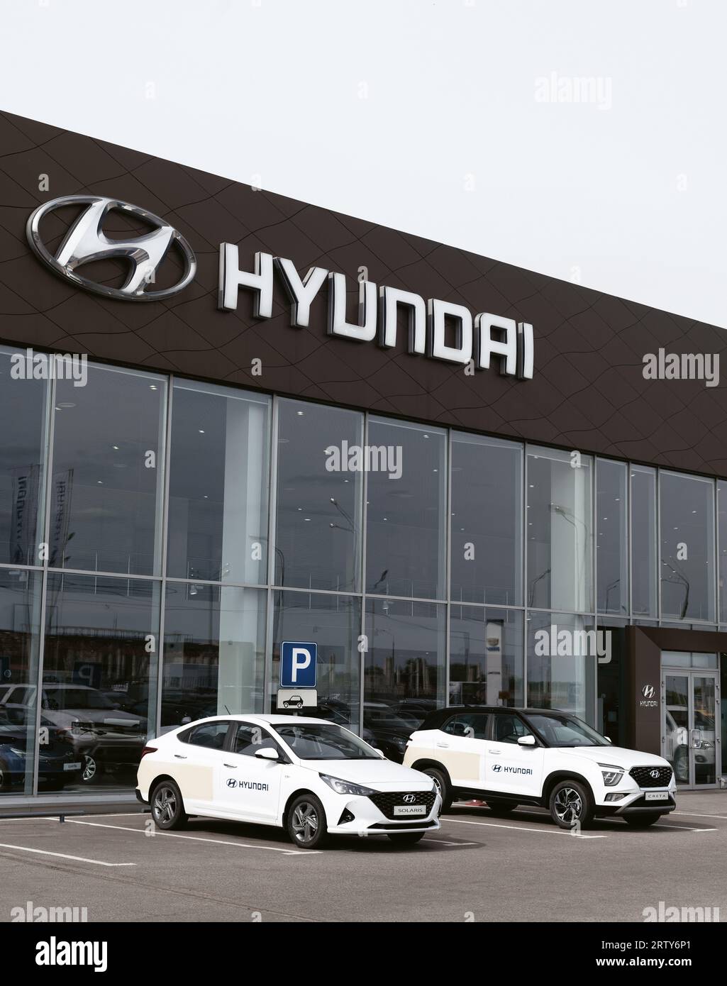 Testdrive cars parked near the Hyundai car dealership Stock Photo Alamy