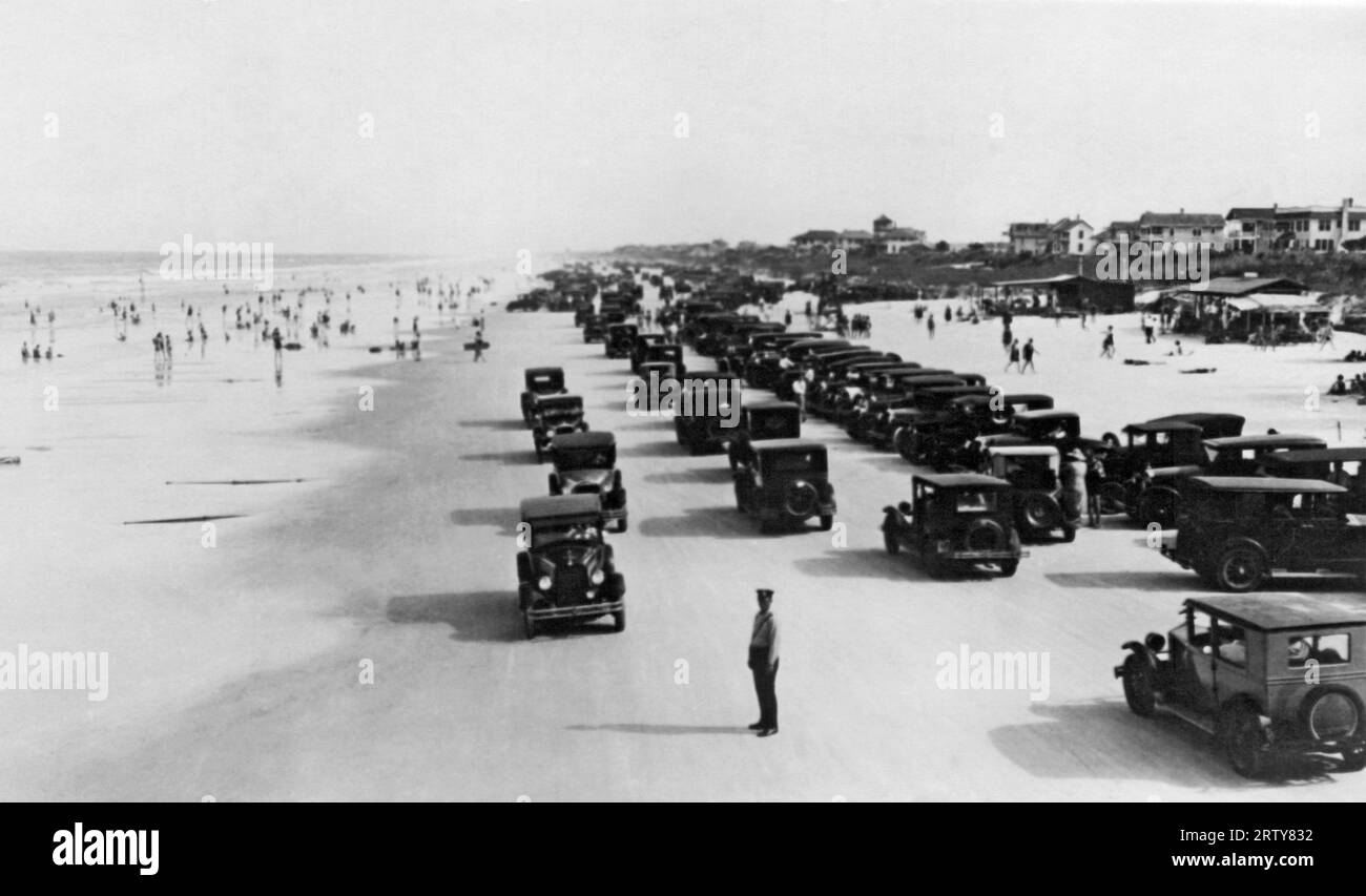 Daytona Beach, Florida   c  1923 Cars on a busy day at Daytona Beach in Florida. Stock Photo