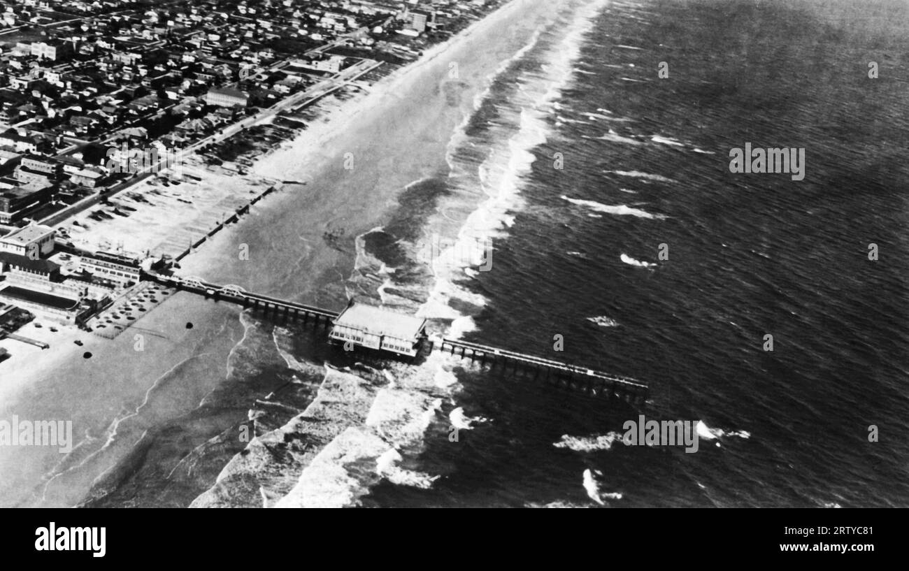 Daytona Beach, Florida c 1928 Aerial view of famous Daytona beach with