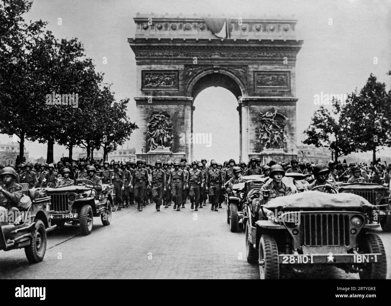 Photo Guerre 39-45 / WW2 troupes allemands Hotel de la Marine Paris Photo Guerre 39-45 / WW2 troupes allemands Hotel de la Marine Paris