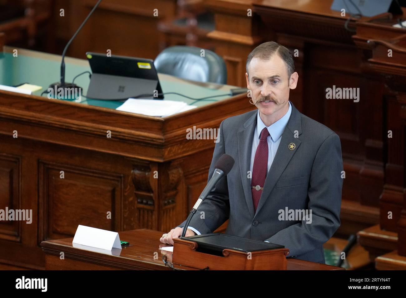 Austin, United States. 15th Sep, 2023. House impeachment manager Rep. ANDREW MURR gives final arguments as both sides have rested in Texas Attorney General Ken Paxton's impeachment trial in the Texas Senate on September 15, 2023. The jury is deliberating the charges late Friday afternoon. Credit: Bob Daemmrich/Alamy Live News Stock Photo