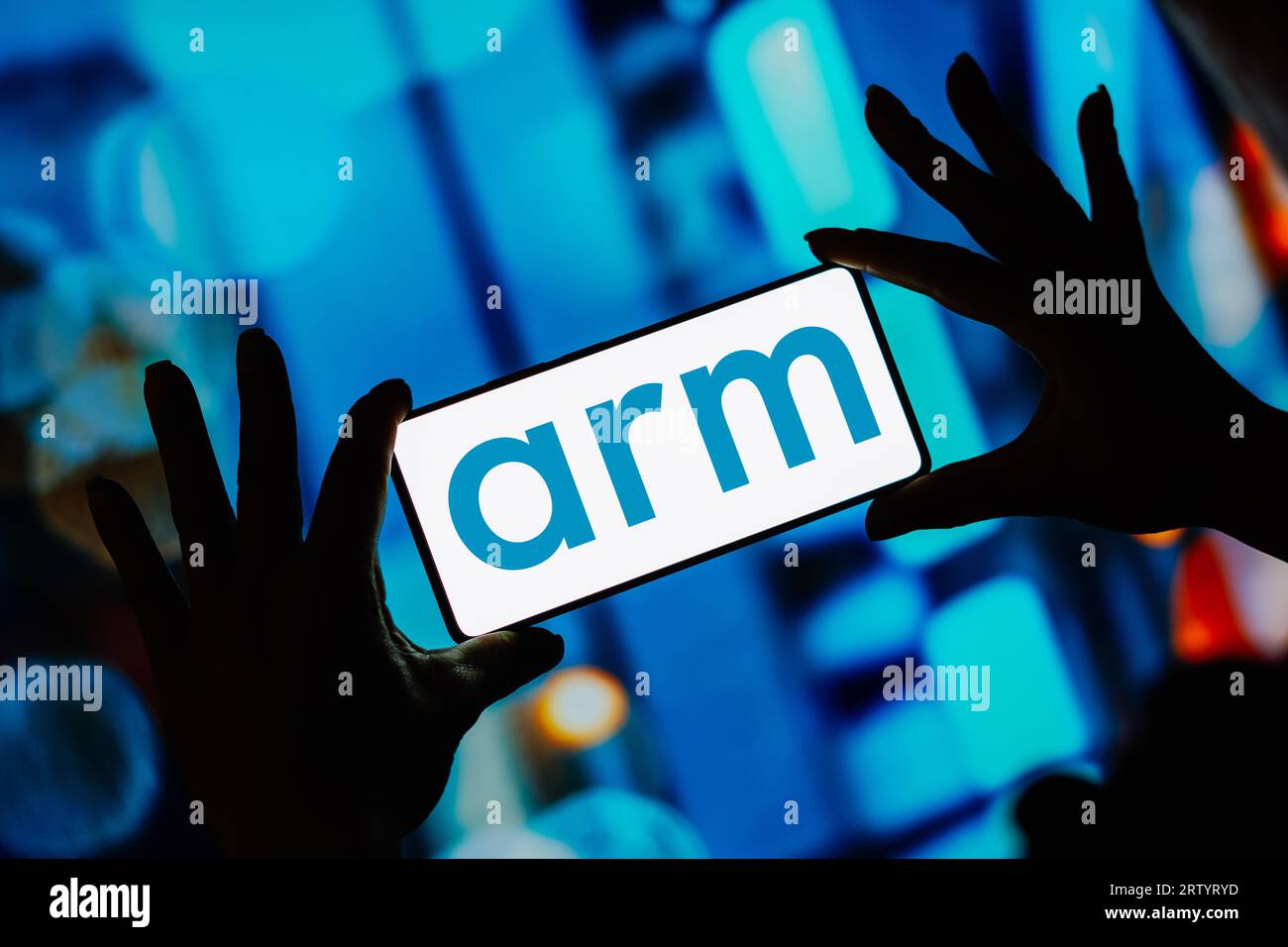 Arm holdings hi-res stock photography and images - Alamy