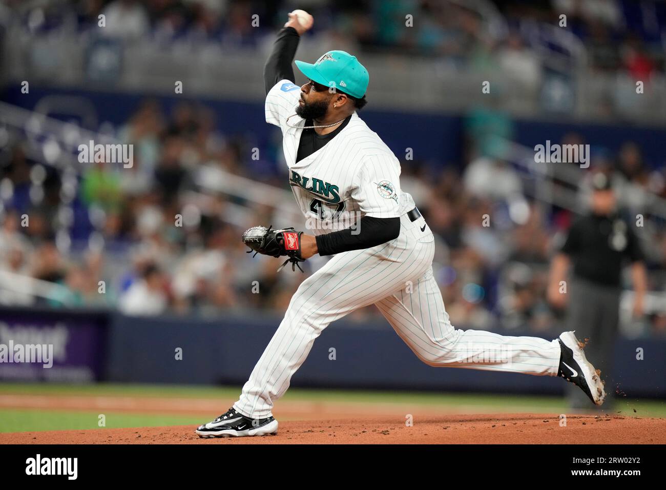 Miami Marlins starting pitcher Johnny Cueto throws during the first ...