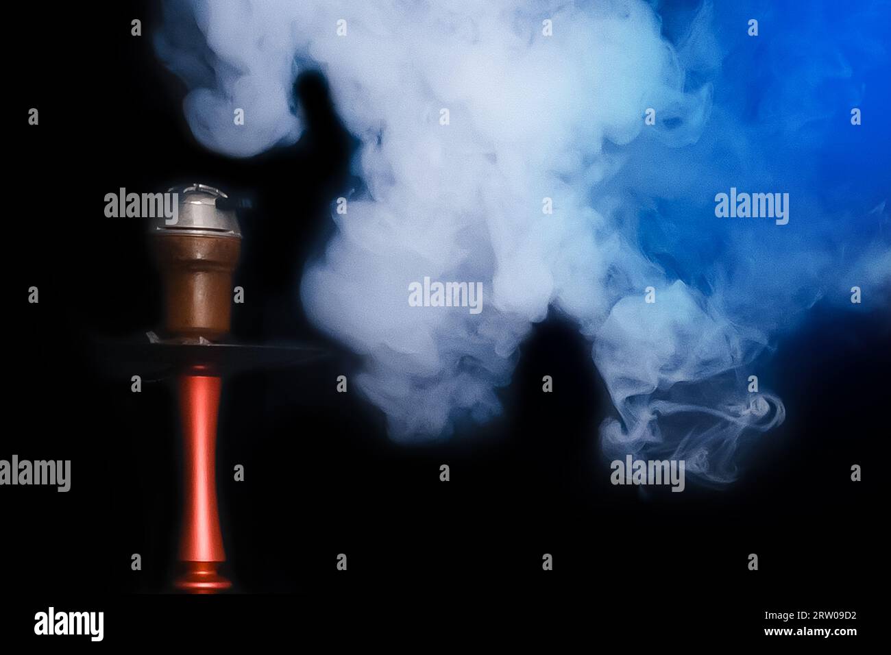 Smoke hookah tobacco hi-res stock photography and images - Page 2