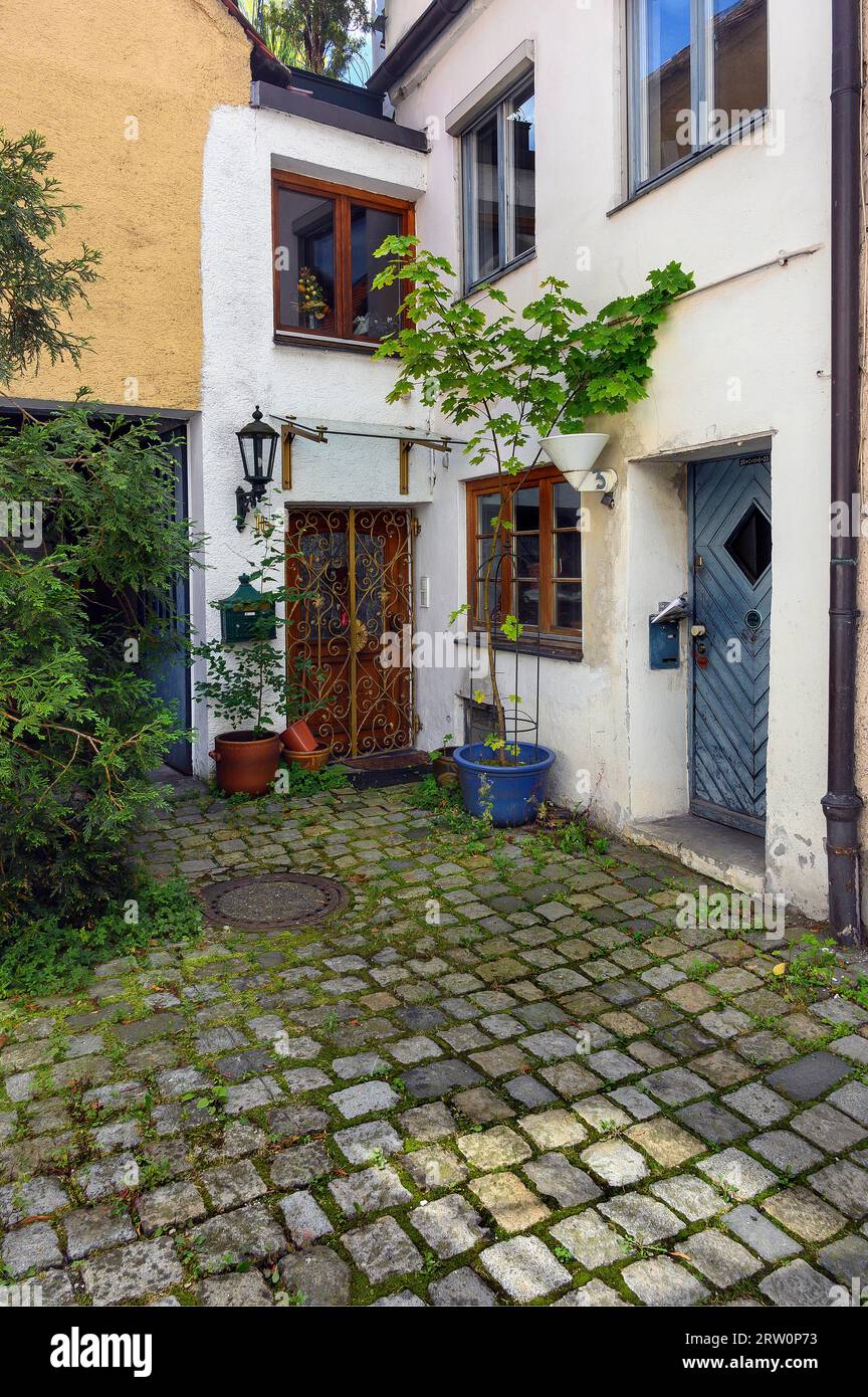 Greened backyard, old town, Kempten, Allgaeu, Bavaria, Germany Stock Photo