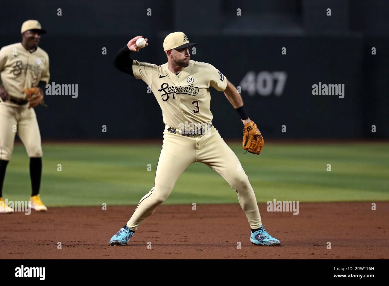 PHOENIX, AZ - SEPTEMBER 15: Arizona Diamondbacks third baseman Evan ...