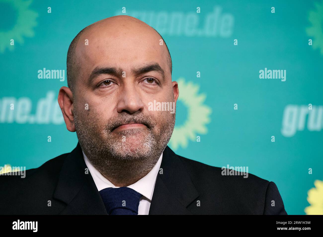 04.09.2023, Germany, Berlin, Berlin - Omid Nouripour, federal leader of the party BUENDNIS 90/DIE GRUENEN, at a press conference at the party headquar Stock Photo