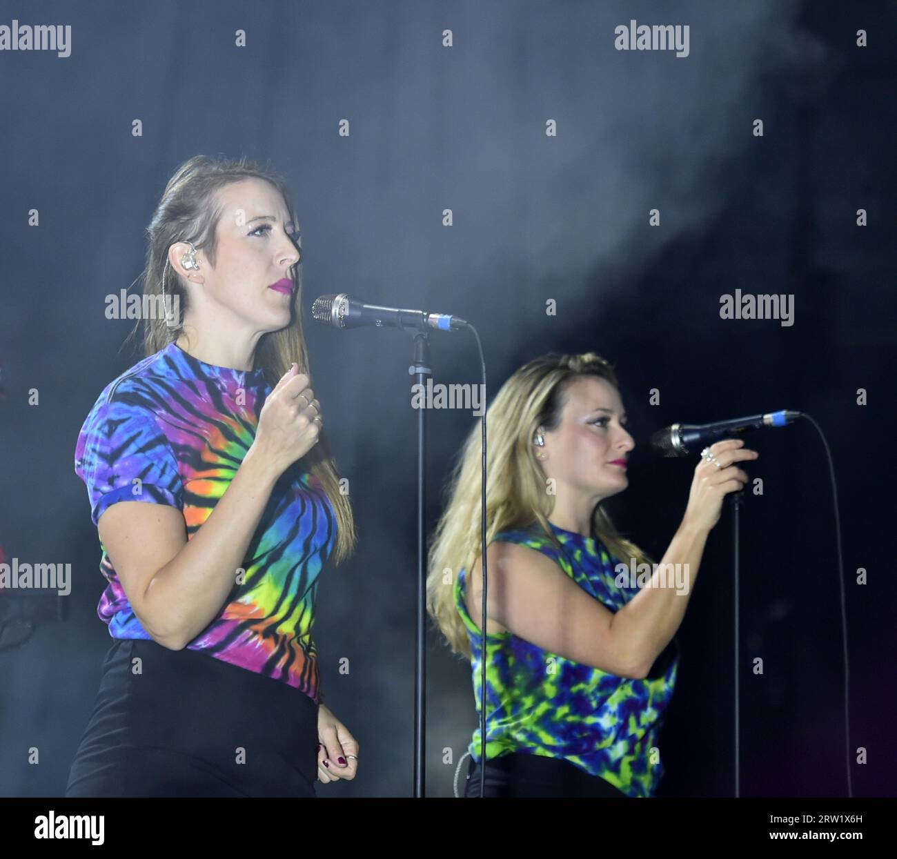 September 15, 2023, Portsmouth, Virginia, USA: The Australian Pink Floyd Show brings the floyd alive for the crowd at Atlantic Union Bank Pavilion in Portsmouth, Virginia on 15 September 2023..photo ..Â©Jeff Moore 2019 (Credit Image: © Jeff Moore/ZUMA Press Wire) EDITORIAL USAGE ONLY! Not for Commercial USAGE! Stock Photo