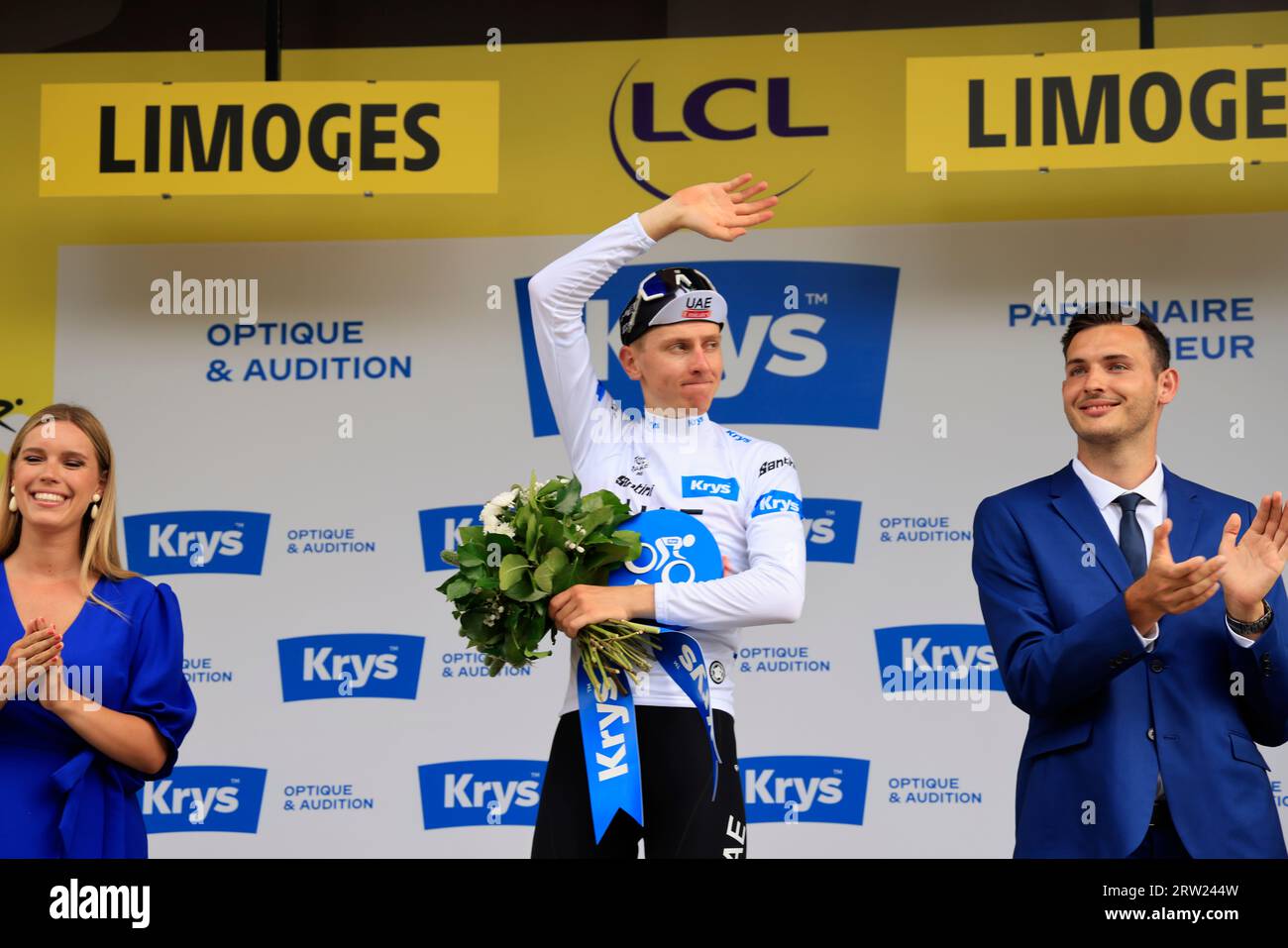 Pogacar wins seventh stage to extend Tour de France lead - France 24