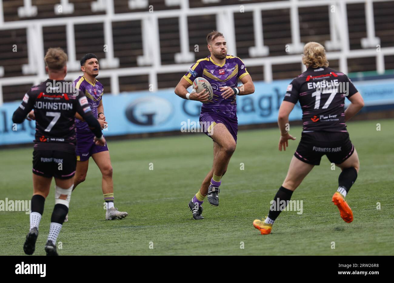 Newcastle, UK. 11th June, 2023. Ted Chapelhow of Newcastle Thunder at full tilt during the BETFRED Championship match between Newcastle Thunder and Barrow Raiders at Kingston Park, Newcastle on Saturday 16th September 2023. (Photo: Chris Lishman | MI News) Credit: MI News & Sport /Alamy Live News Stock Photo