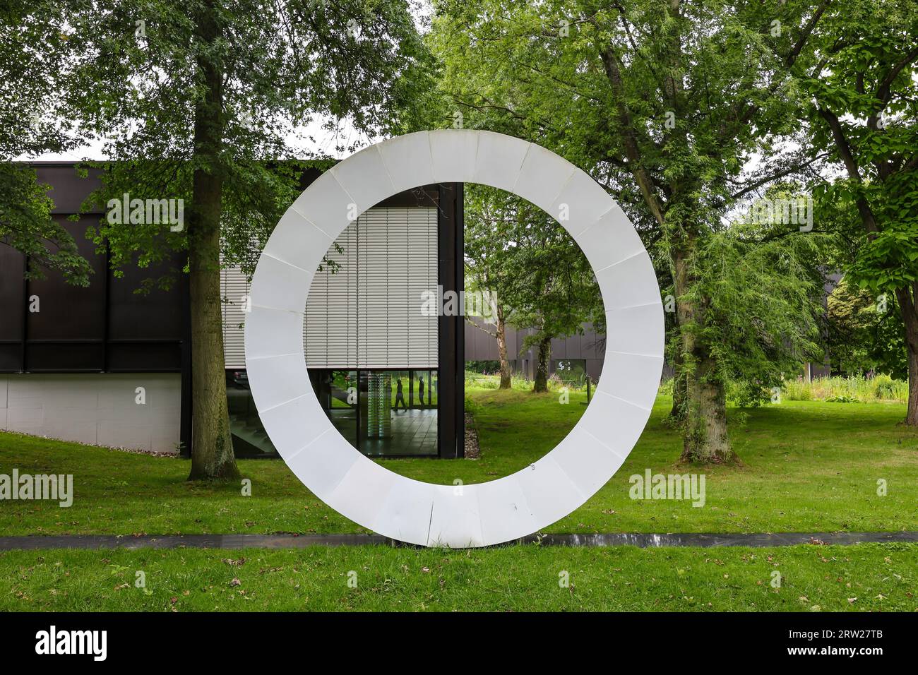 05.08.2023, Germany, North Rhine-Westphalia, Bottrop - Josef Albers Museum Quadrat in the Stadtgarten Bottrop, in front the work Nr. 205 - Hommage an Stock Photo