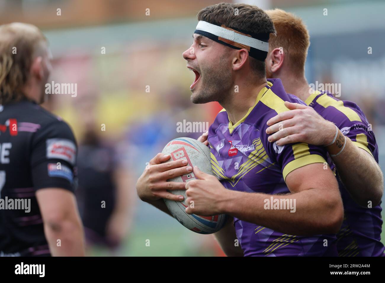 Newcastle, UK. 11th June, 2023. Alex Clegg of Newcastle Thunder celebrates his try during the BETFRED Championship match between Newcastle Thunder and Barrow Raiders at Kingston Park, Newcastle on Saturday 16th September 2023. (Photo: Chris Lishman | MI News) Credit: MI News & Sport /Alamy Live News Stock Photo
