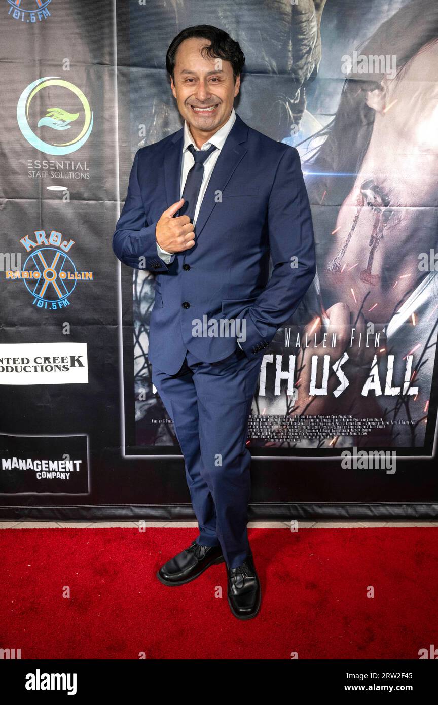 John Ozuna bei der Premiere des Kinofilms 'Beneath Us All' im Laemmle