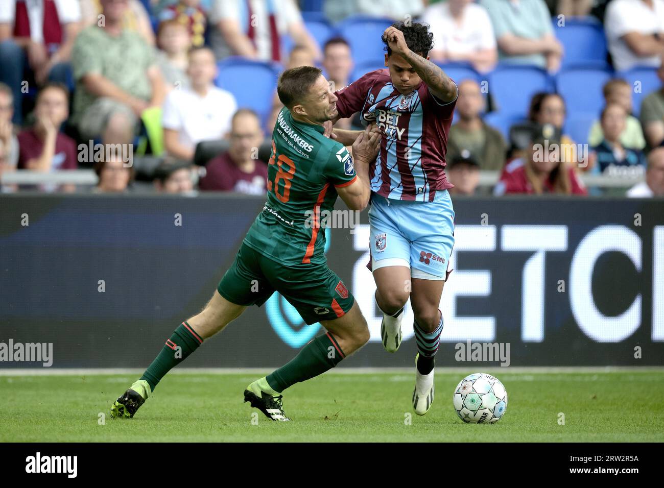 ARNHEM (lr) Aaron Meijers of RKC Waalwijk, Million Manhoef of