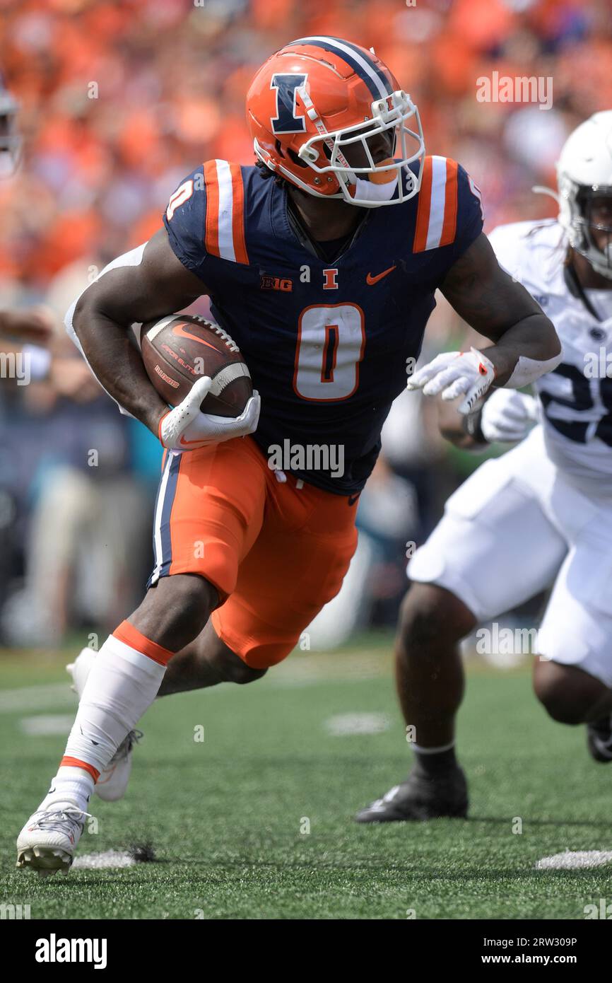 CHAMPAIGN, IL - SEPTEMBER 16: Illinois Fighting Illini Quarterback