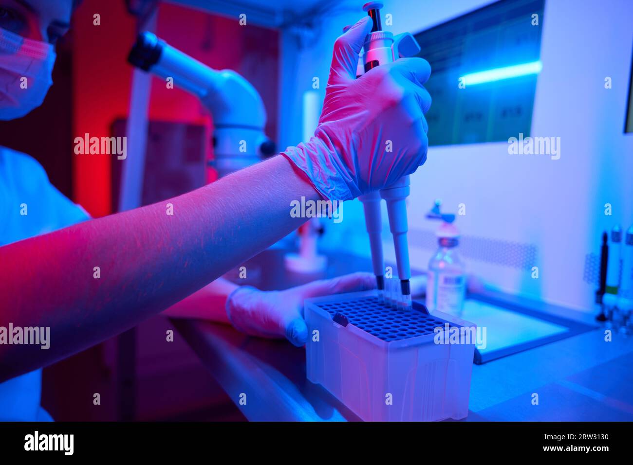 Icsi process hi-res stock photography and images - Alamy