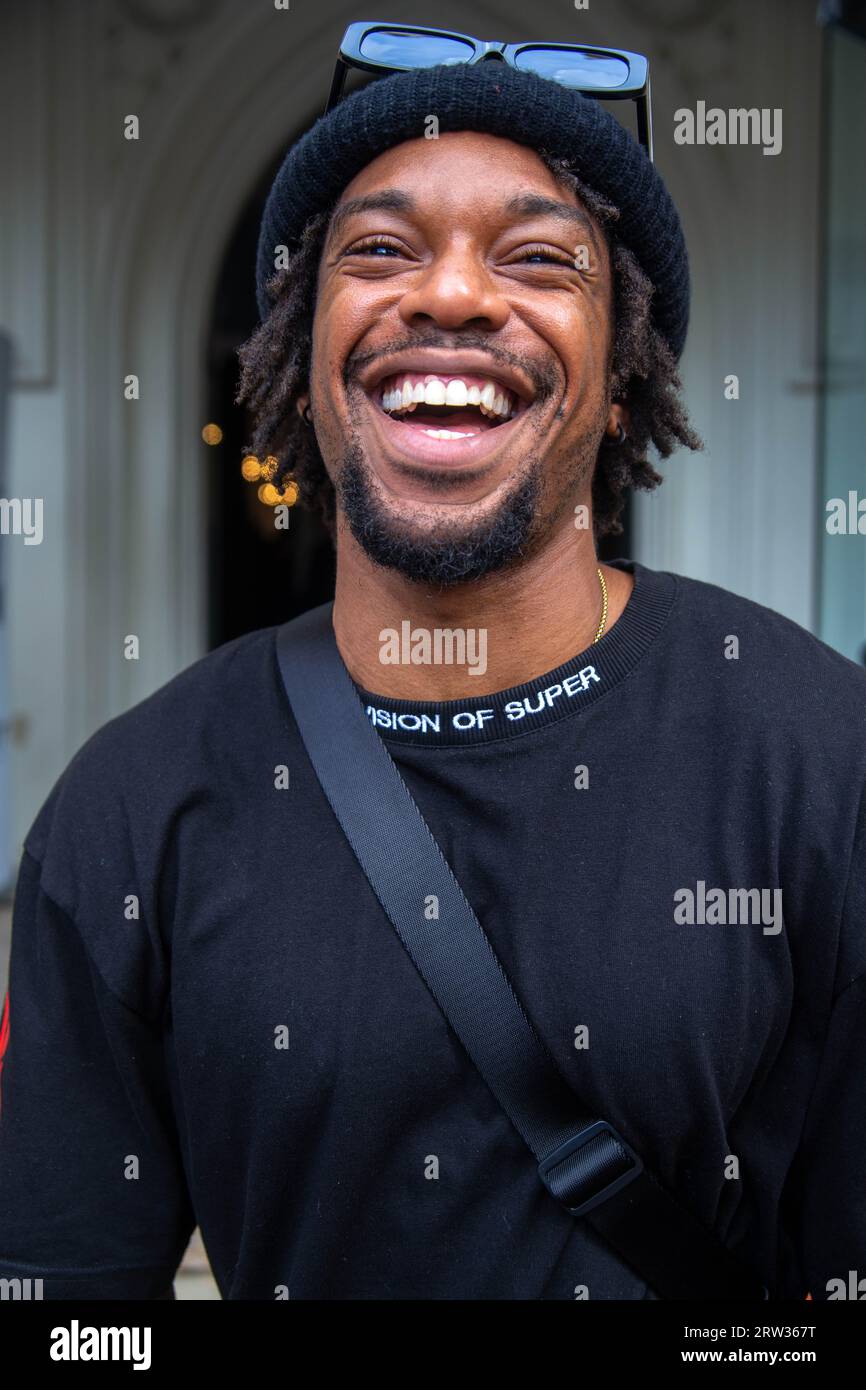 London, UK. 16th Sep, 2023. Fashionistas and Celebrities Flock to