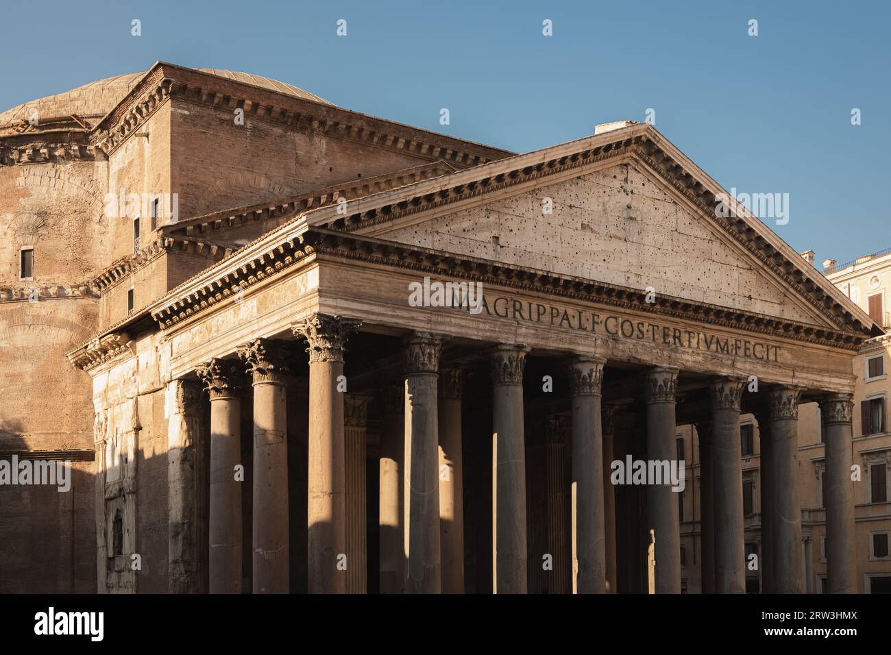 roman temples architecture details
