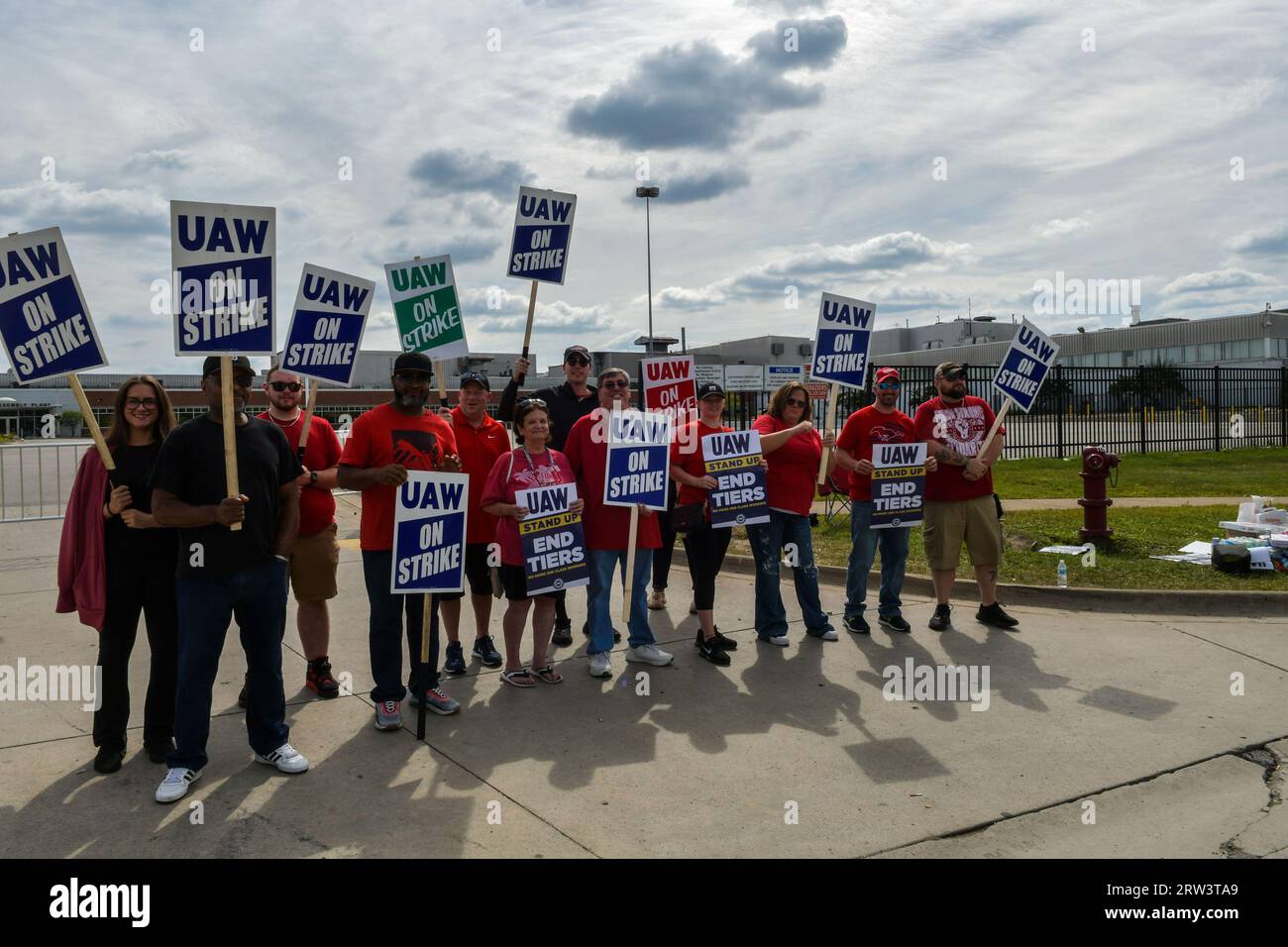 Wayne, MI, USA. 16th Sep, 2023. United Auto Workers seen on the picket line at Ford Michigan Assembly Plant in Wayne, Michigan on September 16, 2023. Credit: Dee Cee Carter/Media Punch/Alamy Live News Stock Photo