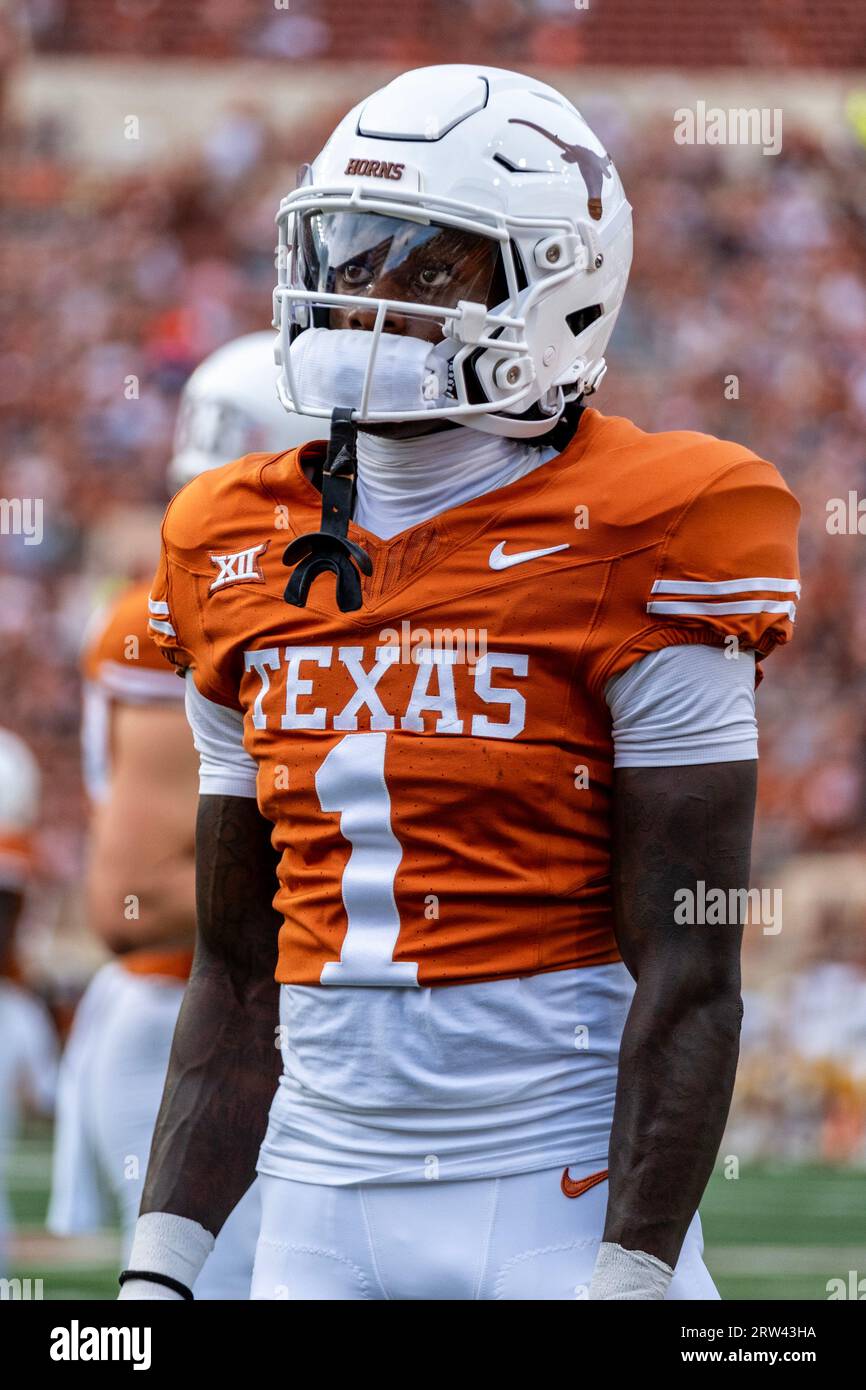 Sept 16, 2023. Xavier Worthy #1 Of The Texas Longhorns Warming Up ...