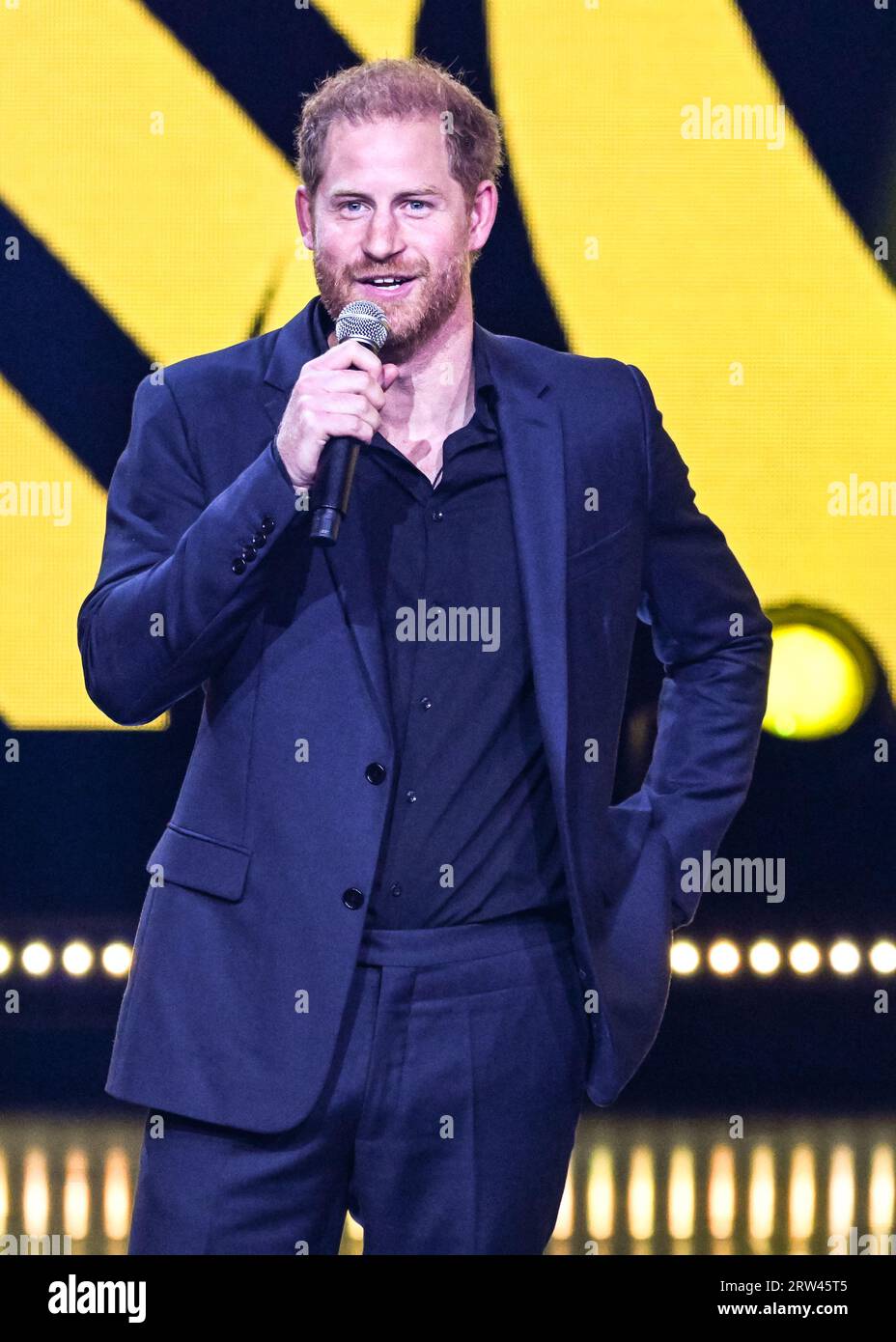 Düsseldorf, Germany. 16th Sep, 2023. Prince Harry, the Duke of Sussex, speaks at the ceremony, visibly moved and emotional in parts. The Invictus Games Düsseldorf conclude with a closing ceremony at Merkur Spiel Arena. 21 nations participated in the games this year. Credit: Imageplotter/Alamy Live News Stock Photo