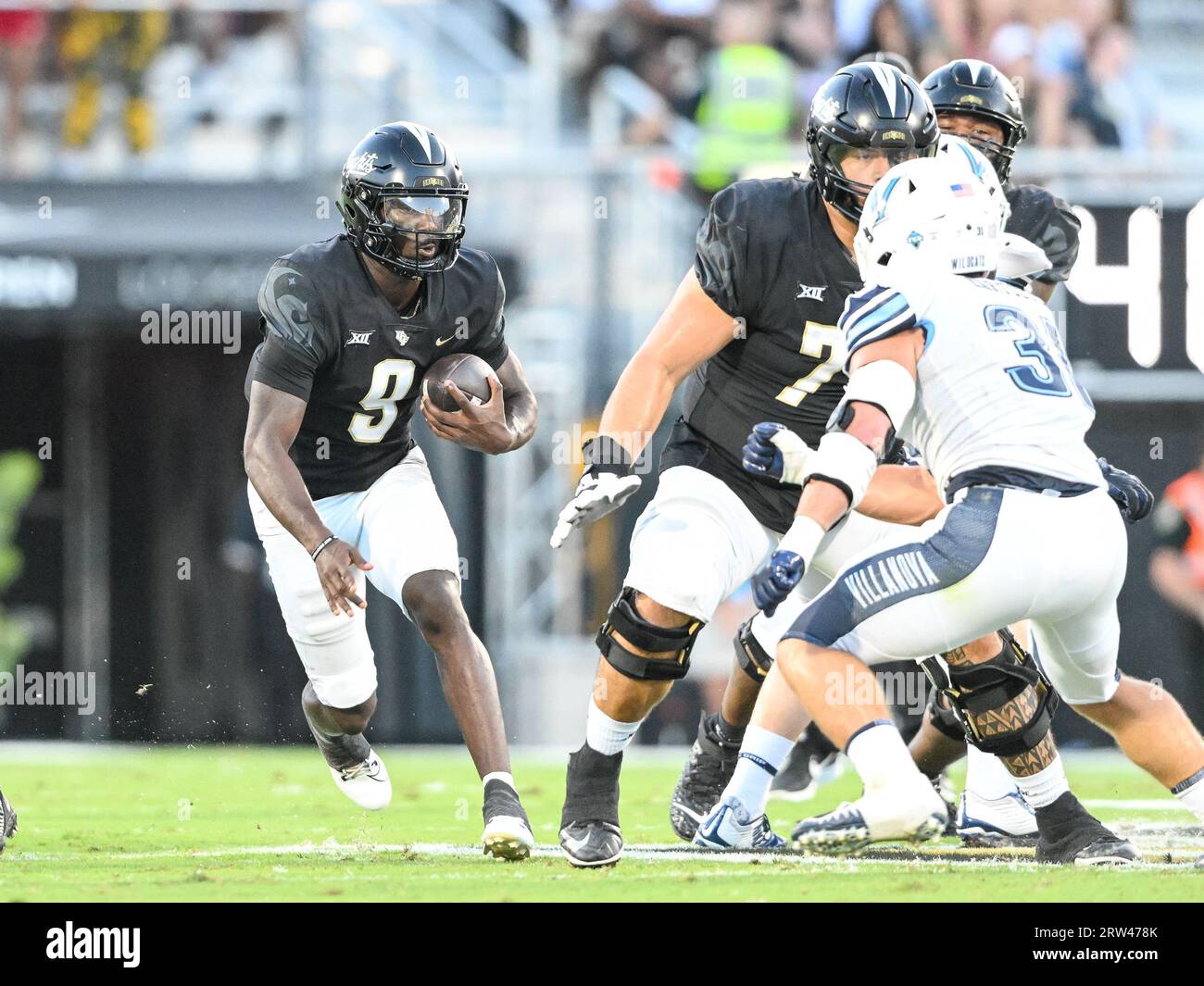 Orlando, FL, USA. 16th Sep, 2023. UCF quarterback Timmy McClain (9