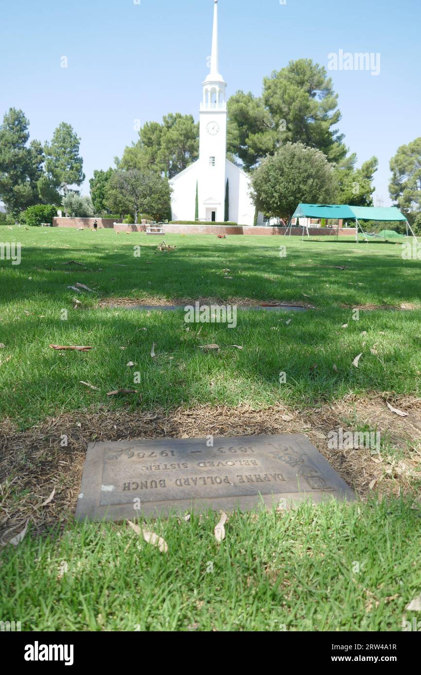 Los Angeles, California, USA 14th September 2023 Actress Daphne Pollard Grave in Churchyard at Forest Lawn Memorial Park Hollywood Hills on September 14, 2023 in Los Angeles, California, USA. Photo by Barry King/Alamy Stock Photo Stock Photo