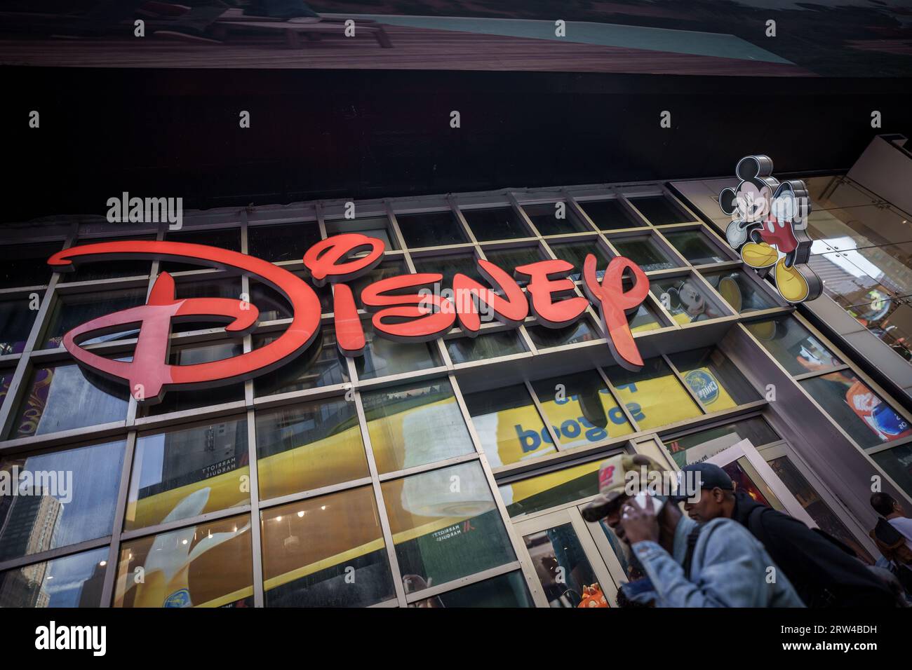 Disney store hi-res stock photography and images - Alamy